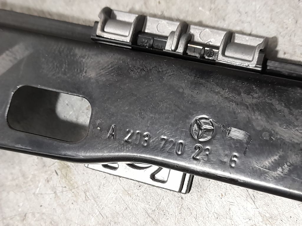 Elevalunas Delantero Izquierdo para Mercedes-Benz Clase C (W203) Berlina