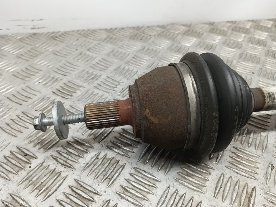 Transmision Delantera Izquierda para Ford Focus Lim. (Cb4)