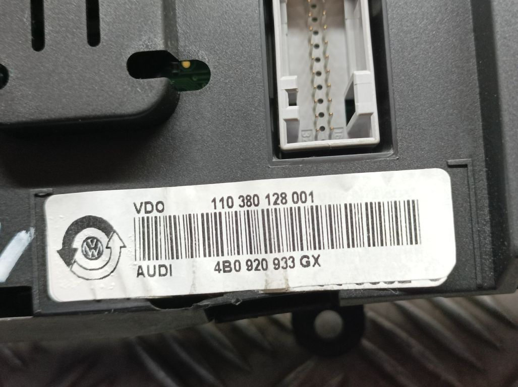 Cuadro Instrumentos para Audi Allroad Quattro (4B5)
