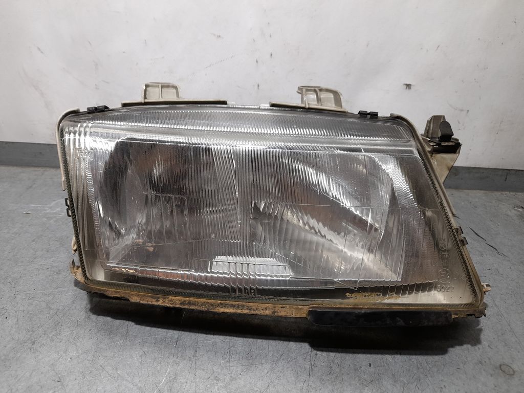 Faro Derecho para Saab 9-3 Berlina