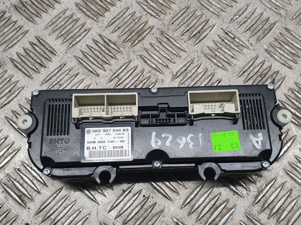 Mando Climatizador para Volkswagen Scirocco (137)