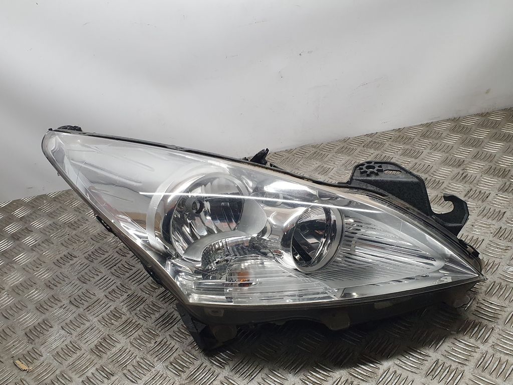 Faro Derecho para Peugeot 3008