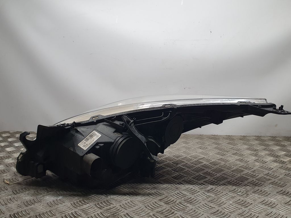 Faro Derecho para Peugeot 3008