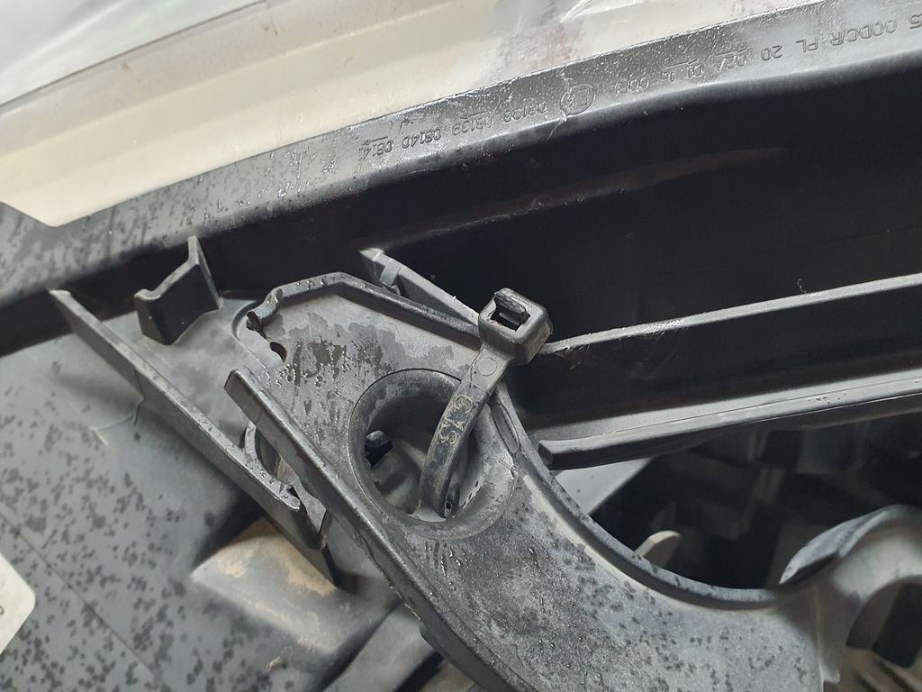 Faro Derecho para Peugeot 3008