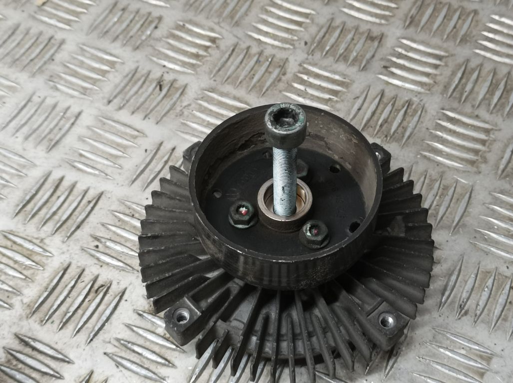 Ventilador Viscoso Motor para Volkswagen Passat Berlina (3B2)