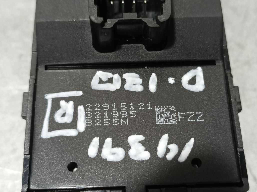 Mando Elevalunas Delantero Izquierdo para Opel Mokka X