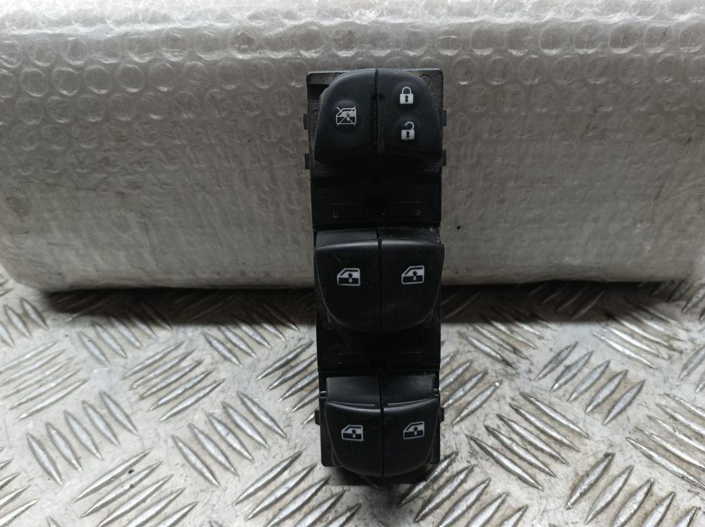 Mando Elevalunas Delantero Izquierdo para Nissan Qashqai (J11)