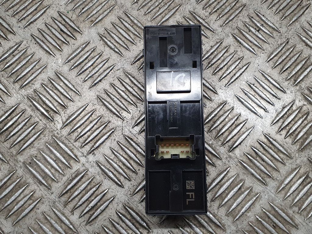 Mando Elevalunas Delantero Izquierdo para Nissan Qashqai (J11)
