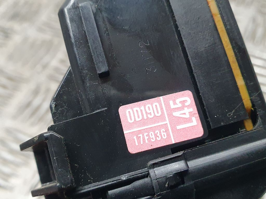 Mando Limpia para Toyota Yaris