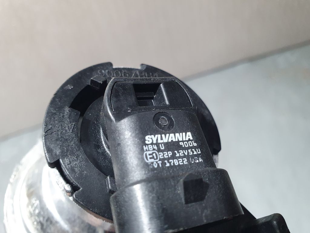 Faro Antiniebla Derecho para Kia Rio (Yb)