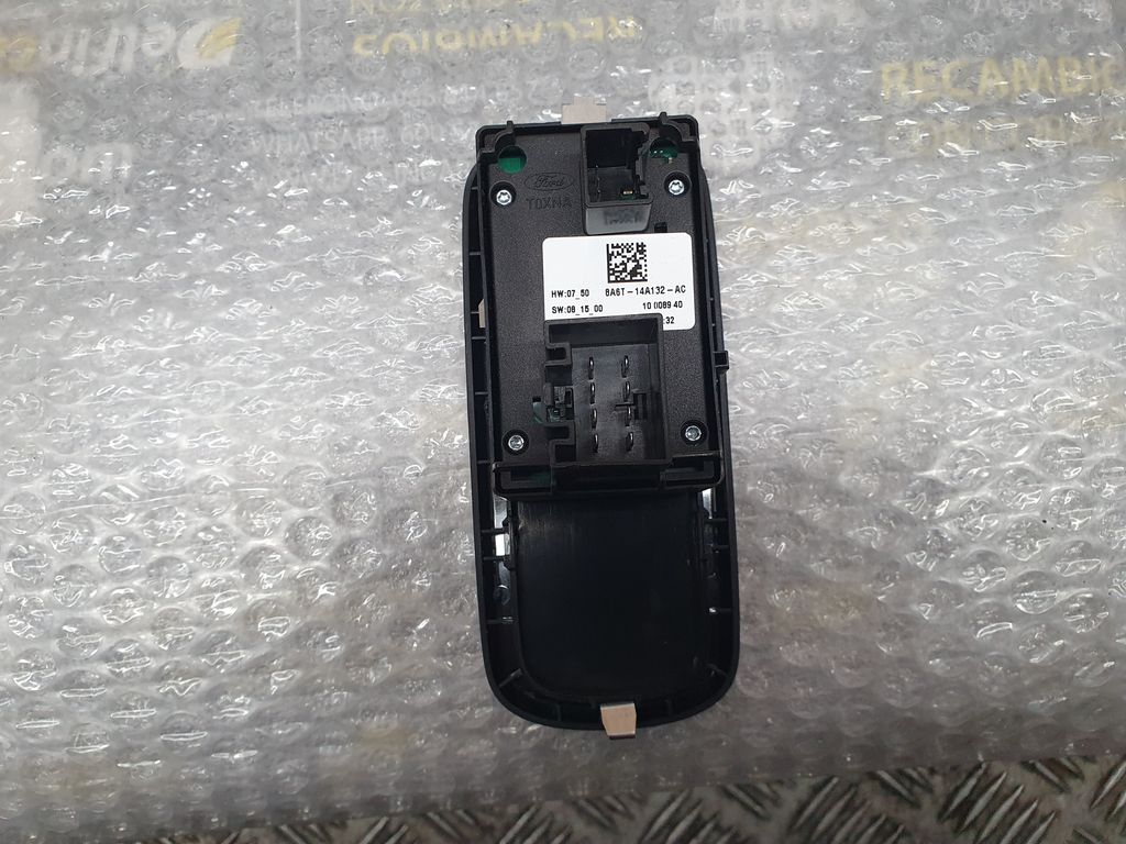 Mando Elevalunas Delantero Izquierdo para Ford Fiesta (Cb1)