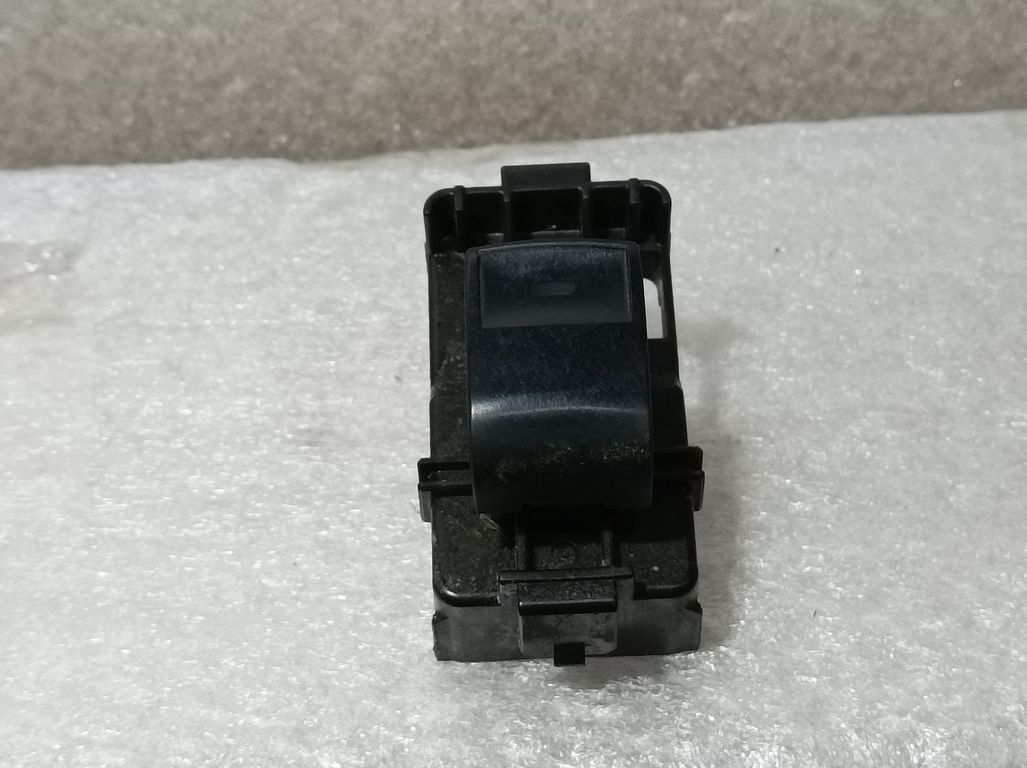 Mando Elevalunas Delantero Derecho para Toyota Prius+