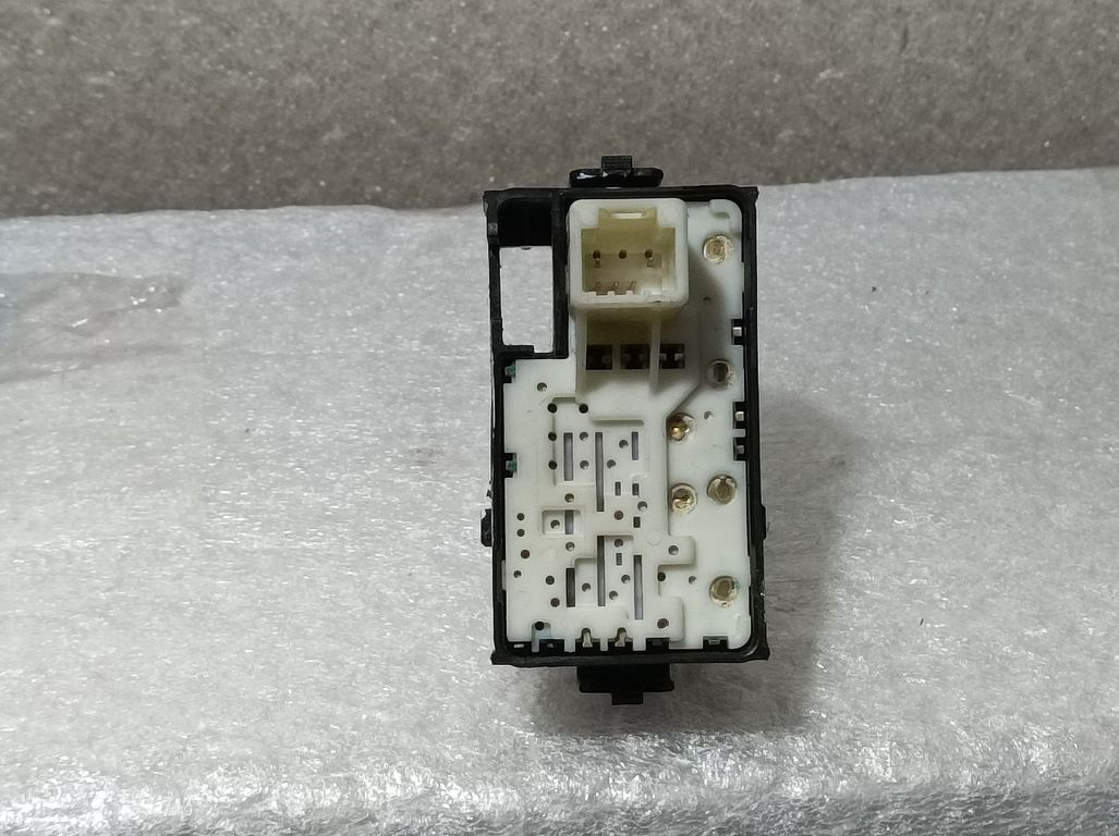 Mando Elevalunas Delantero Derecho para Toyota Prius+