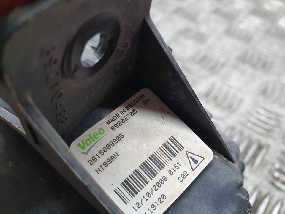 Faro Antiniebla Derecho para Nissan Primera Berlina (P12)