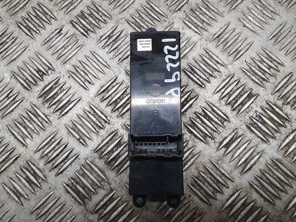 Mando Elevalunas Delantero Izquierdo para Nissan Primera Berlina (P12)