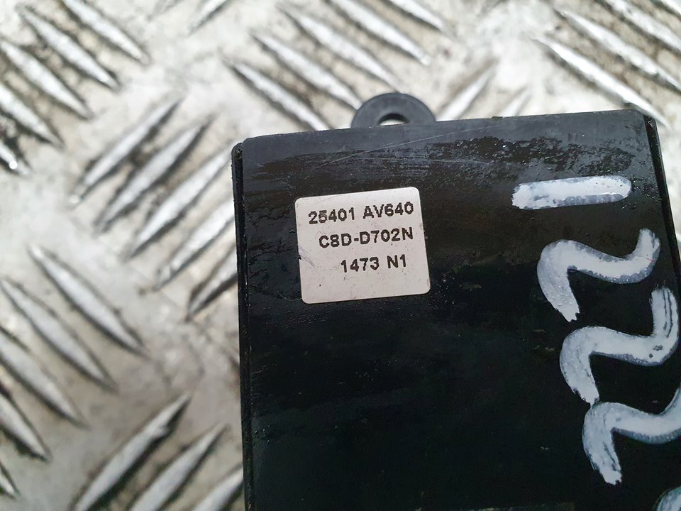 Mando Elevalunas Delantero Izquierdo para Nissan Primera Berlina (P12)