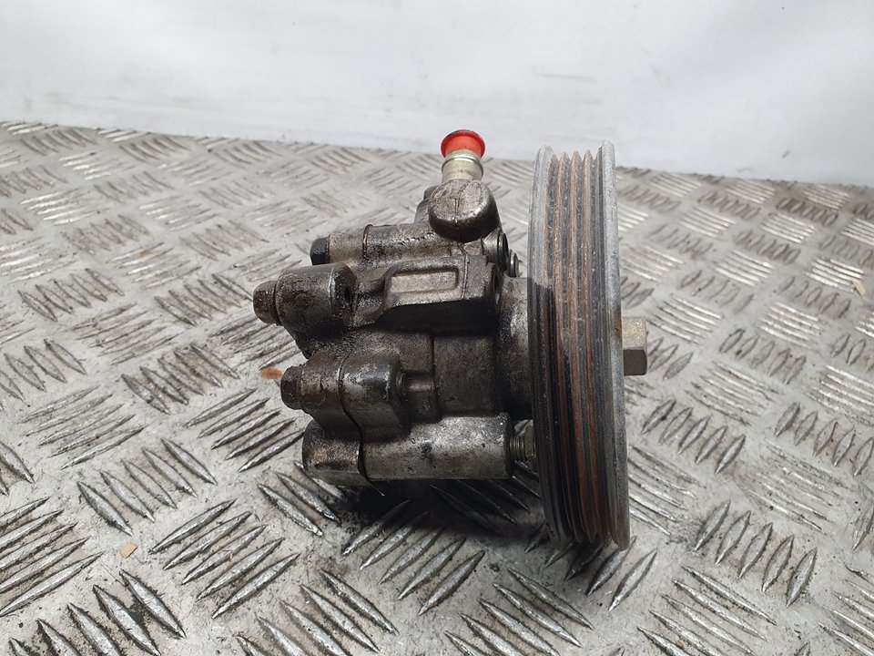 Bomba Direccion para Mitsubishi L 200 (K6/7)