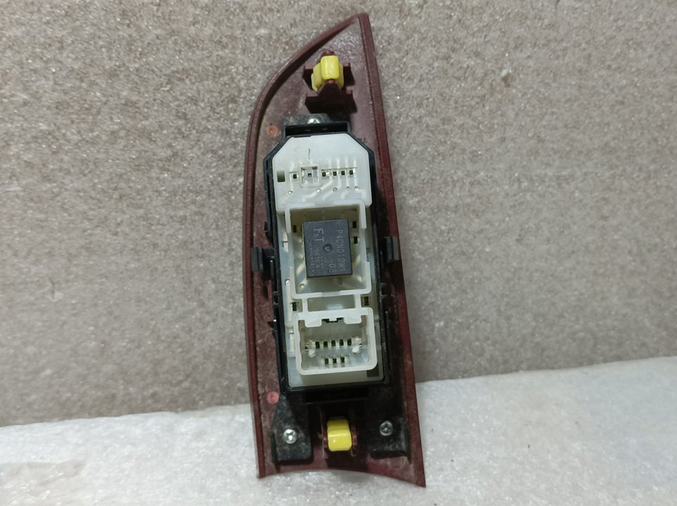 Mando Elevalunas Trasero Derecho para Lexus Is200 (Ds2/Is2)