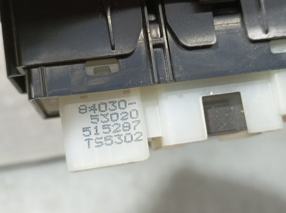 Mando Elevalunas Trasero Derecho para Lexus Is200 (Ds2/Is2)