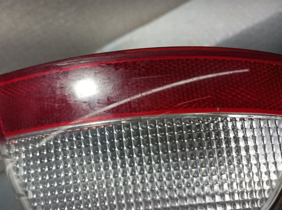 Piloto Trasero Derecho Paragolpes para Ford Focus Lim. (Cb4)