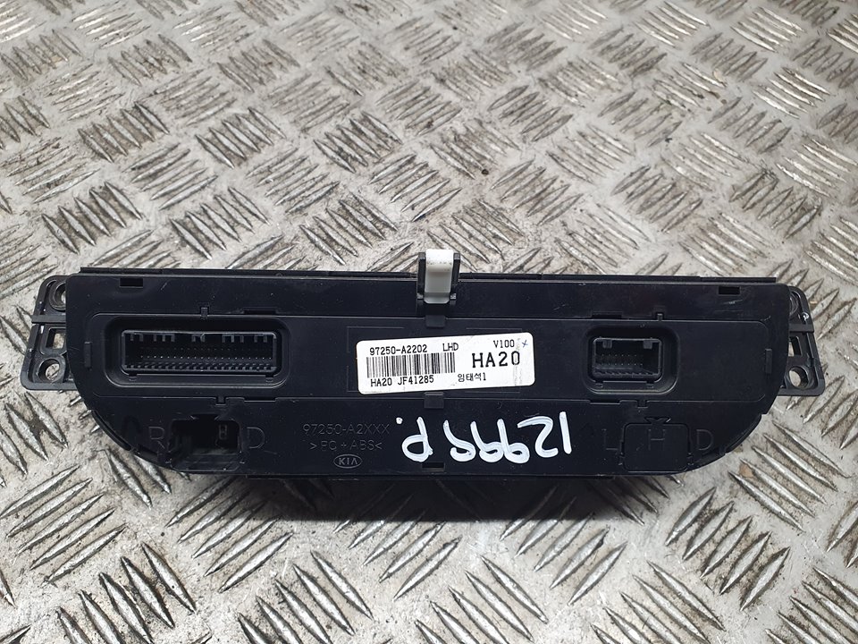 Mando Climatizador para Kia Pro_Cee'd ( )