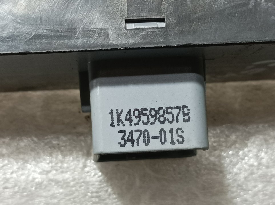 Mando Elevalunas Delantero Izquierdo para Volkswagen Polo (6R1)