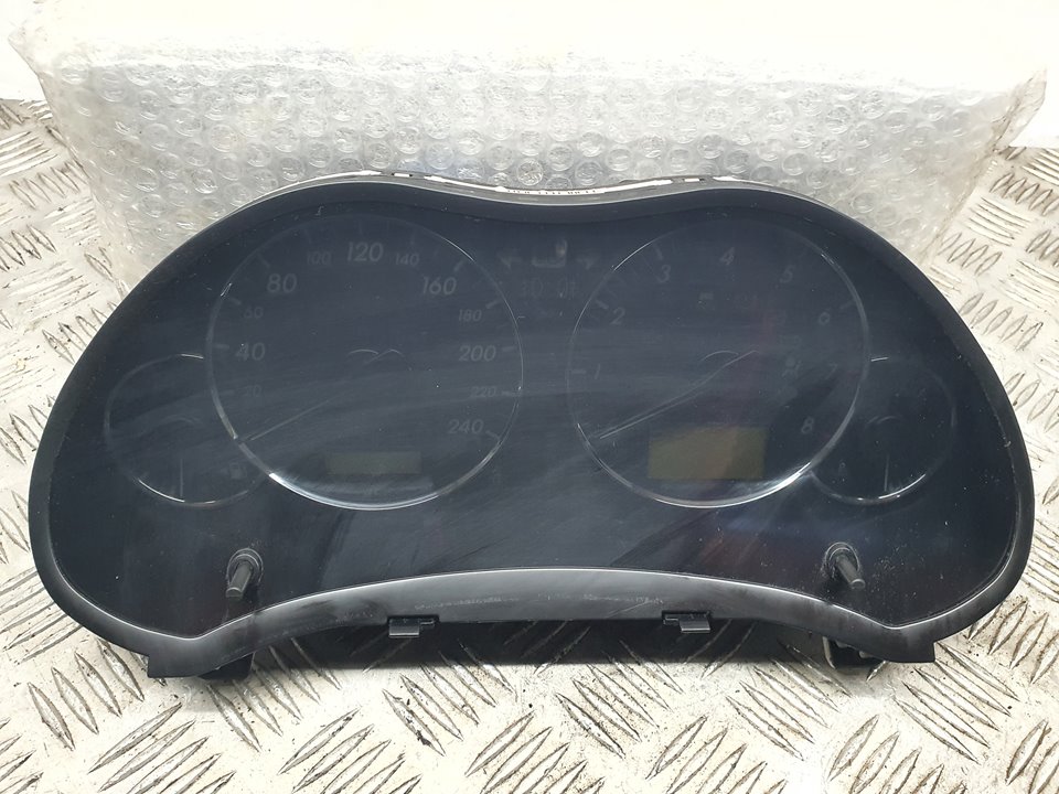 Cuadro Instrumentos para Toyota Avensis Berlina (T25)