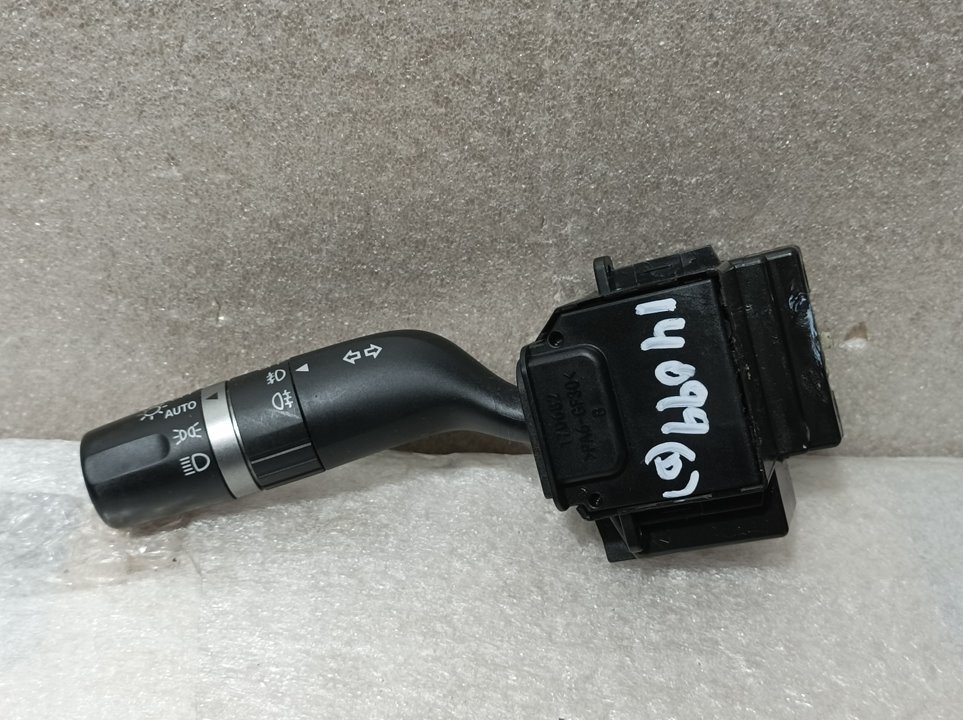 Mando Luces para Mazda 3 Lim. (Bl)