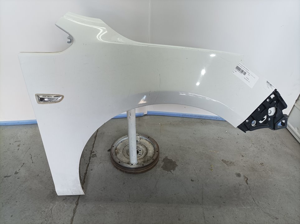 Aleta Delantera Derecha para Opel Astra J Lim. 4Türig