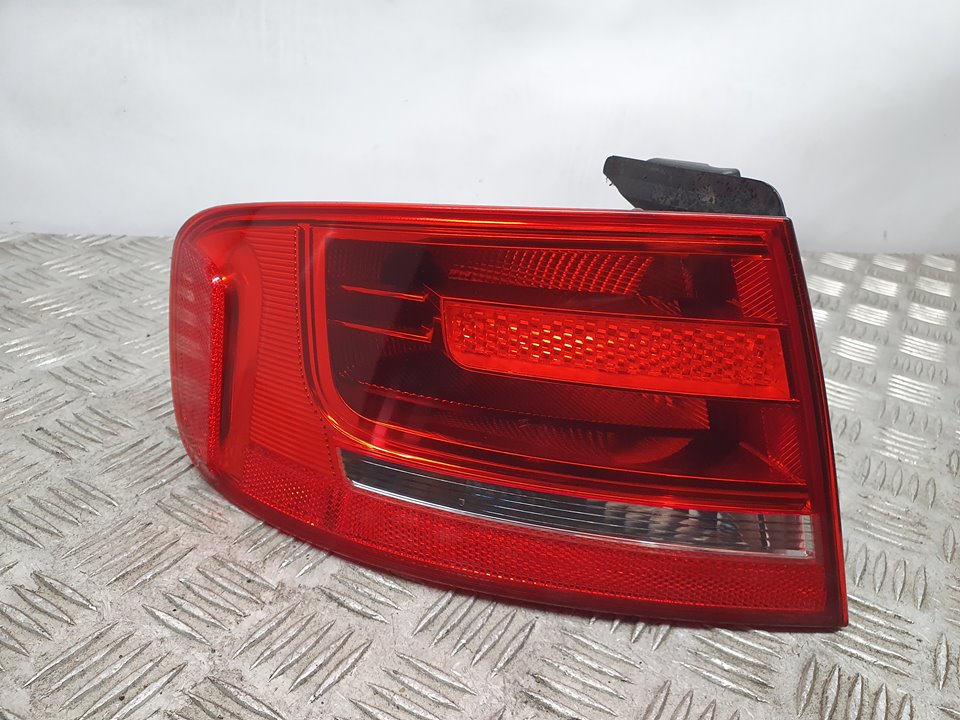 Piloto Trasero Izquierdo para Audi A4 Ber. (B8)