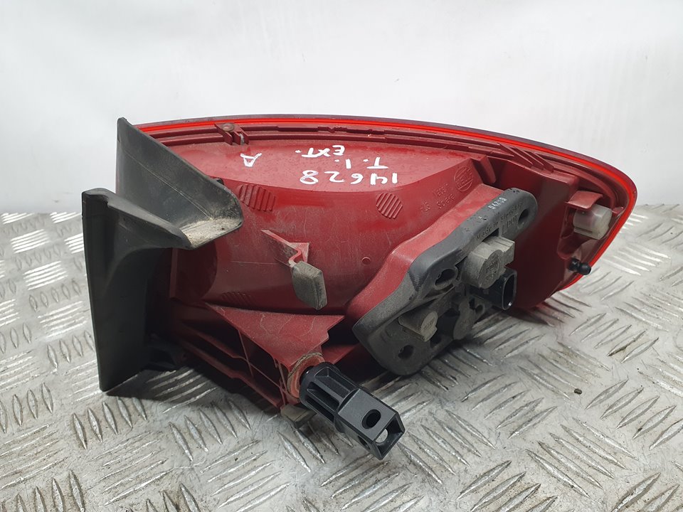 Piloto Trasero Izquierdo para Audi A4 Ber. (B8)