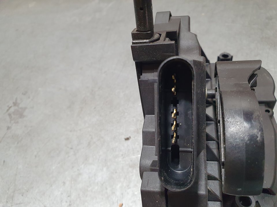 Cerradura Puerta Delantera Izquierda para Ford Focus Lim. (Cb8)