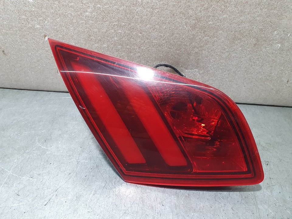 Piloto Trasero Izquierdo para Peugeot 308
