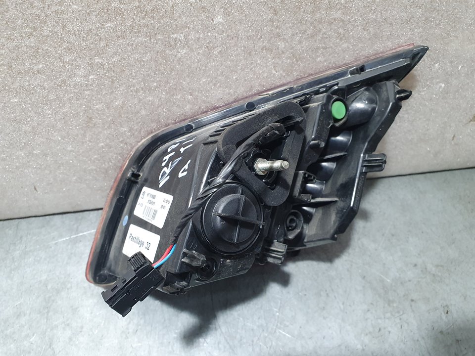 Piloto Trasero Izquierdo para Peugeot 308