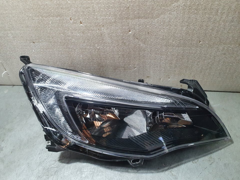 Faro Derecho para Opel Astra J Gtc