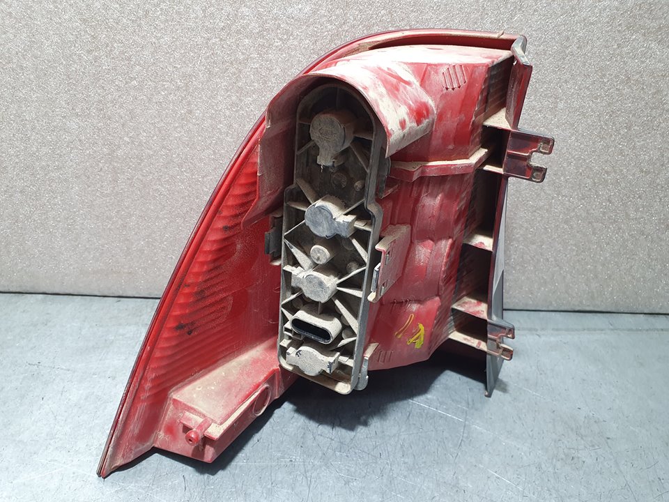 Piloto Trasero Derecho para Mercedes-Benz Clase M (W163)