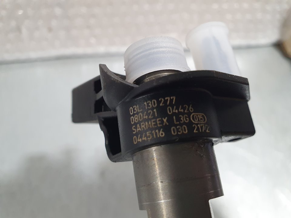 Inyector para Seat Exeo Berlina (3R2)