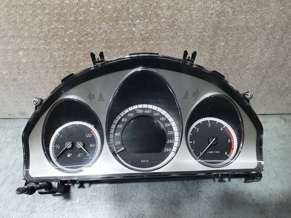 Cuadro Instrumentos para Mercedes-Benz Clase C (W204) Familiar