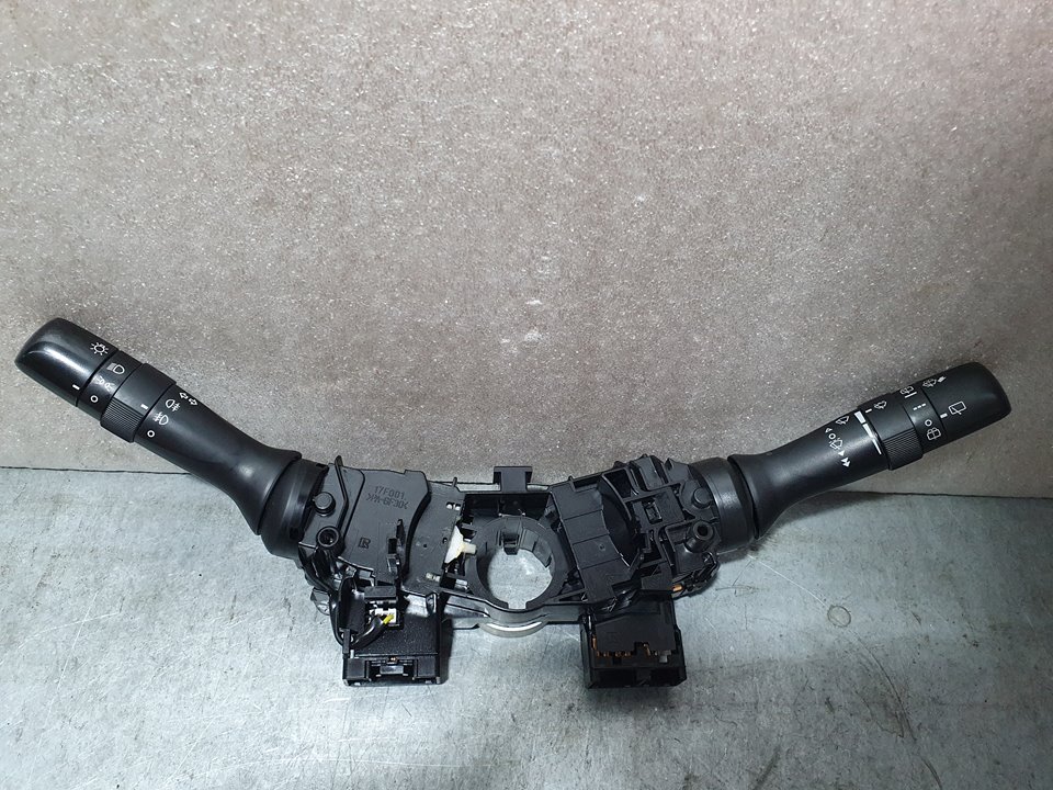 Mando Luces Y Limpia para Toyota Auris