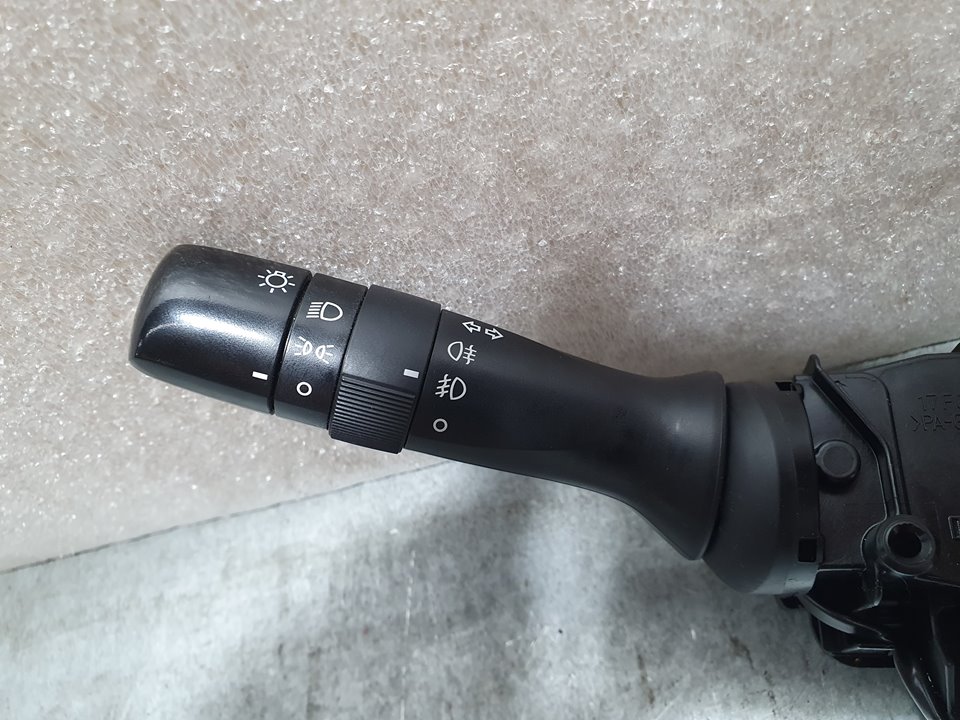 Mando Luces Y Limpia para Toyota Auris