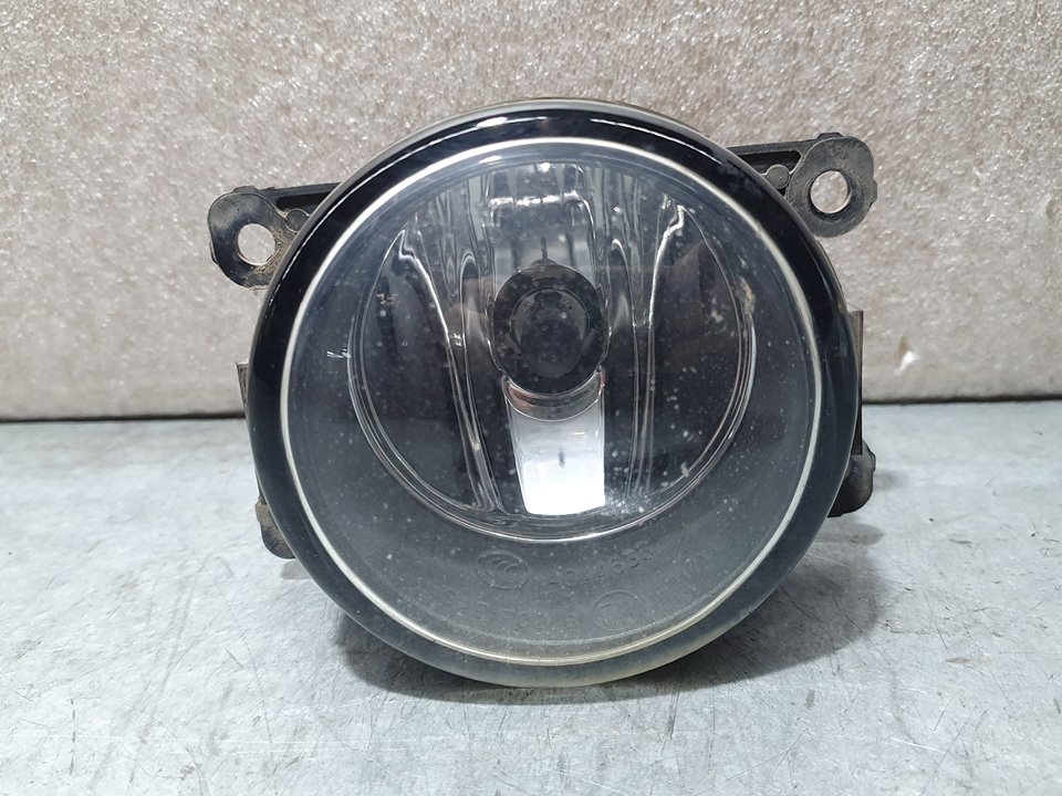 Faro Antiniebla Derecho para Ford Focus Lim. (Cb4)