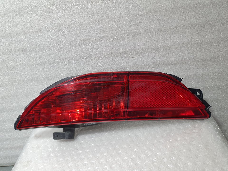 Piloto Trasero Izquierdo Paragolpes para Alfa Romeo Mito (145)