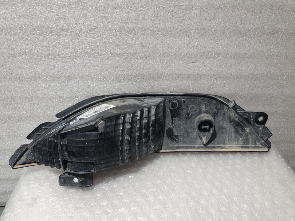 Piloto Trasero Derecho Paragolpes para Alfa Romeo Mito (145)