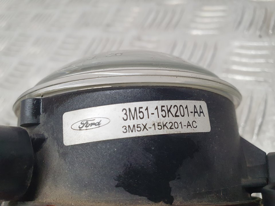 Faro Antiniebla Izquierdo para Ford Focus Berlina (Cap)