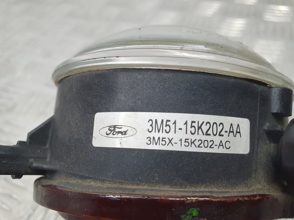Faro Antiniebla Derecho para Ford Focus Berlina (Cap)