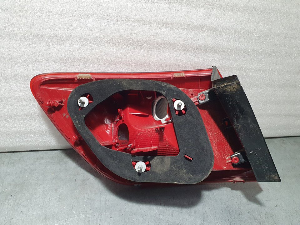 Piloto Trasero Derecho para Seat Ibiza St (6J8)