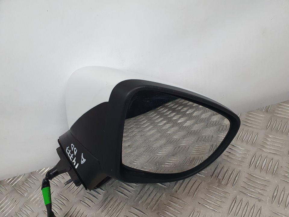 Retrovisor Derecho para Nissan Micra V (K14)