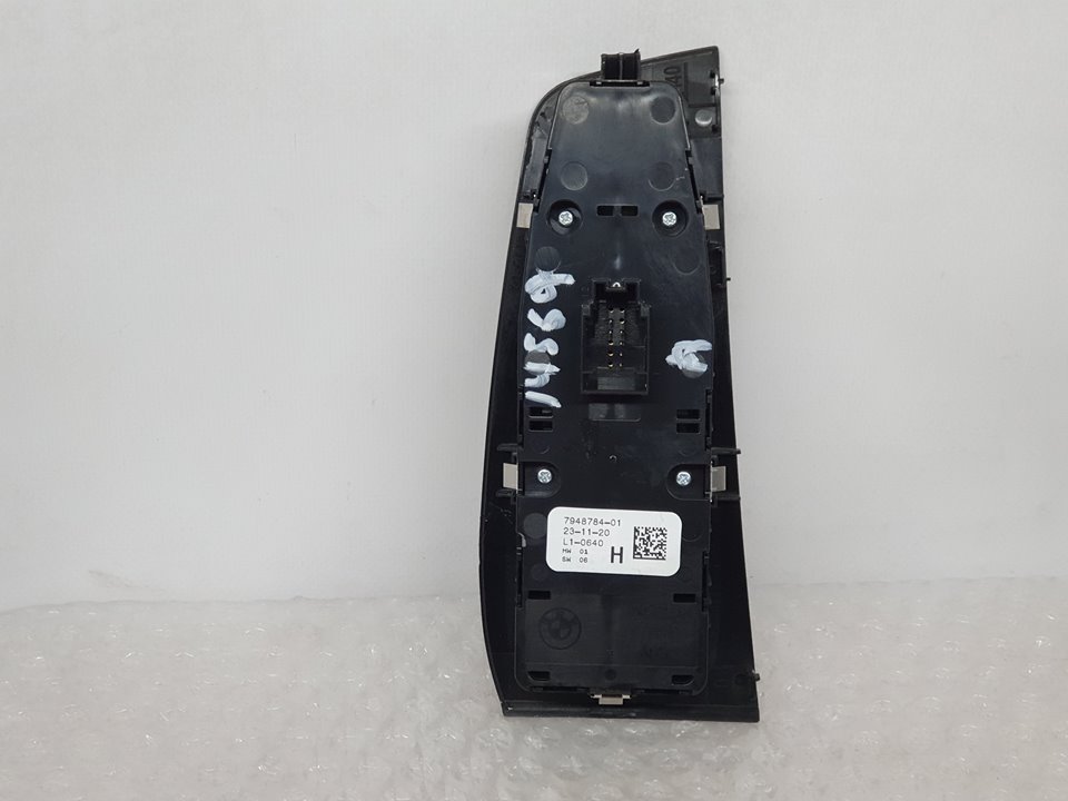Mando Elevalunas Delantero Izquierdo para Bmw Serie 1 Lim. (F40)