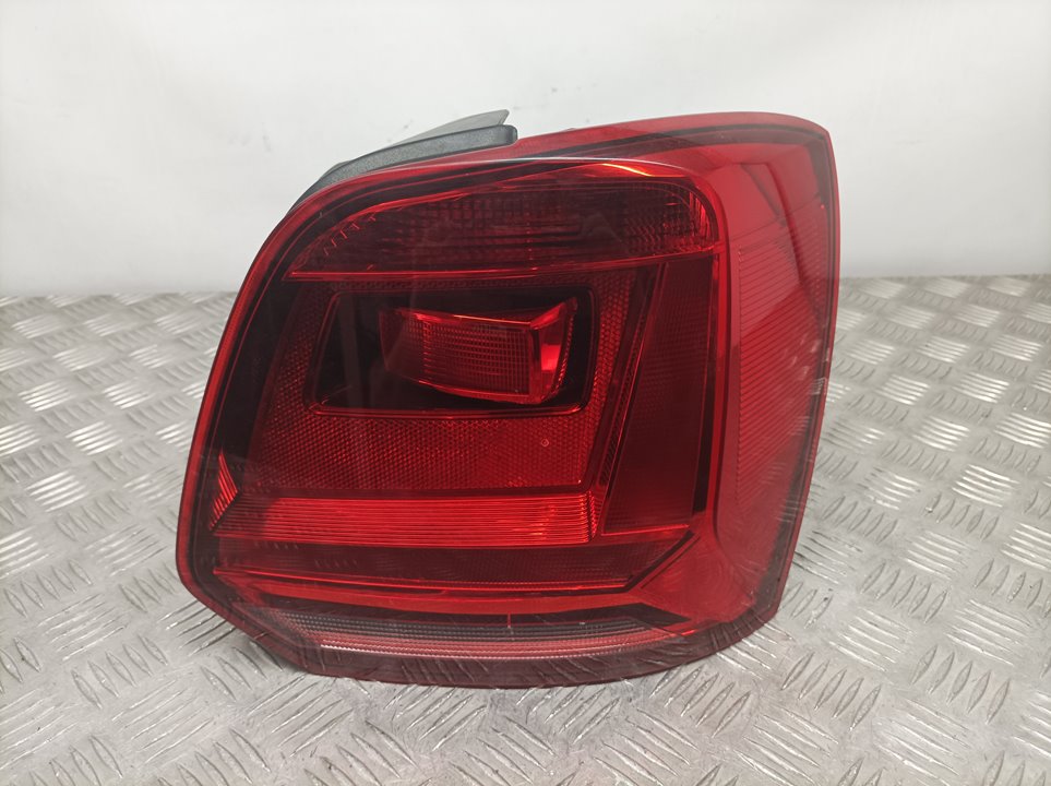 Piloto Trasero Derecho para Volkswagen Polo (6C1)