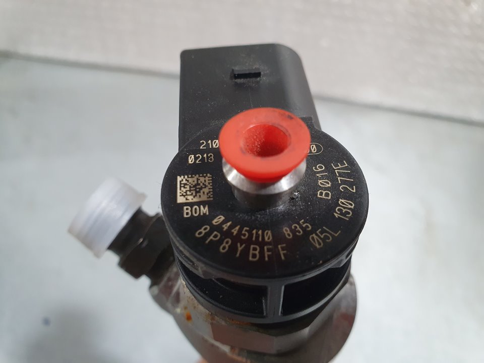 Inyector para Volkswagen Passat Variant (Cb5)